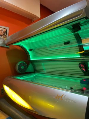 Solarium Horizontal Soltron XL 70 High Confort (50 Tubos + 4 Faciales)