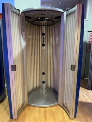 Solarium Vertical Hapro Luxura V5 42 XL Intensive