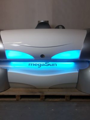 Solarium Horizontal Megasun 6000 Power (48 Tubos+4 Faciales)