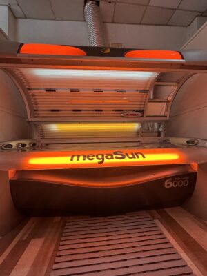 Solarium Horizontal Megasun 6000 Ultra Power (48 Tubos+4 Faciales)