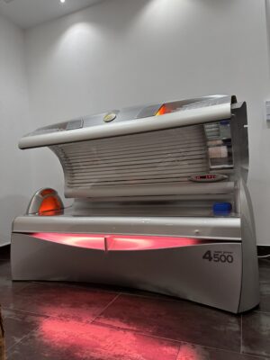 Solarium Horizontal Megasun 4500 Super Power (40 Tubos+3 Faciales)